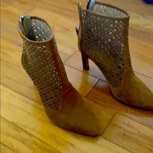 Aquatalia suede booties 7.5 - Waterproof